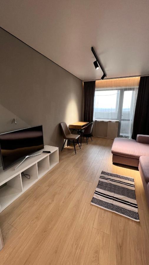 2 Room Modern Apartment View Дніпро Екстер'єр фото